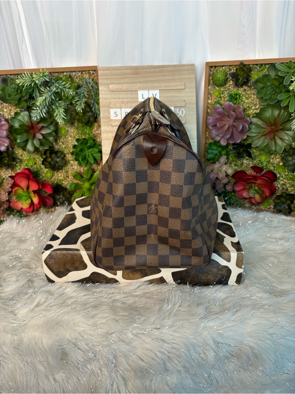 Authentic Louis Vuitton Brown Damier Ebene Speedy 30 Fair Condition - Picture 4 of 17